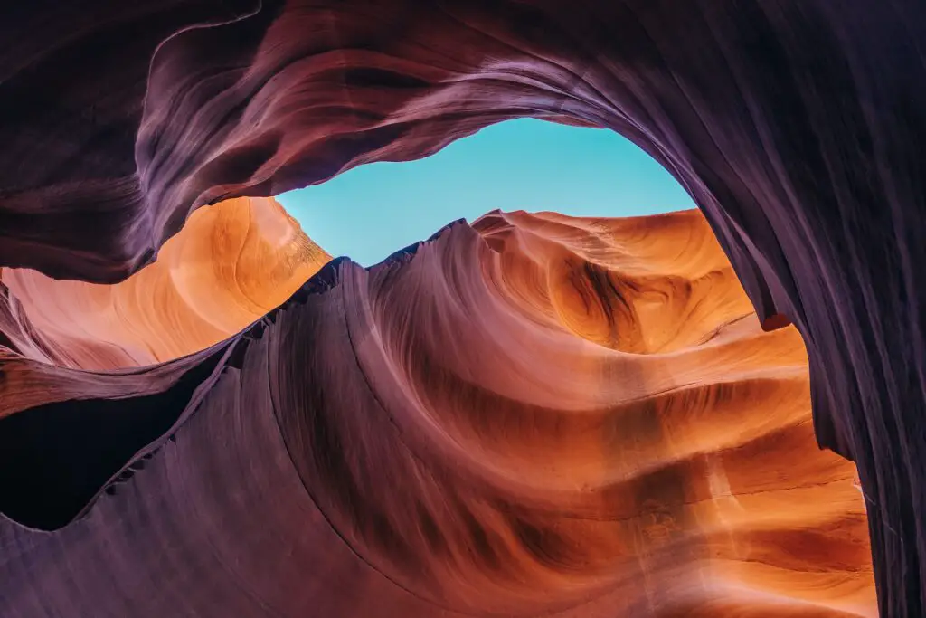 best time to visit Upper Antelope Canyon