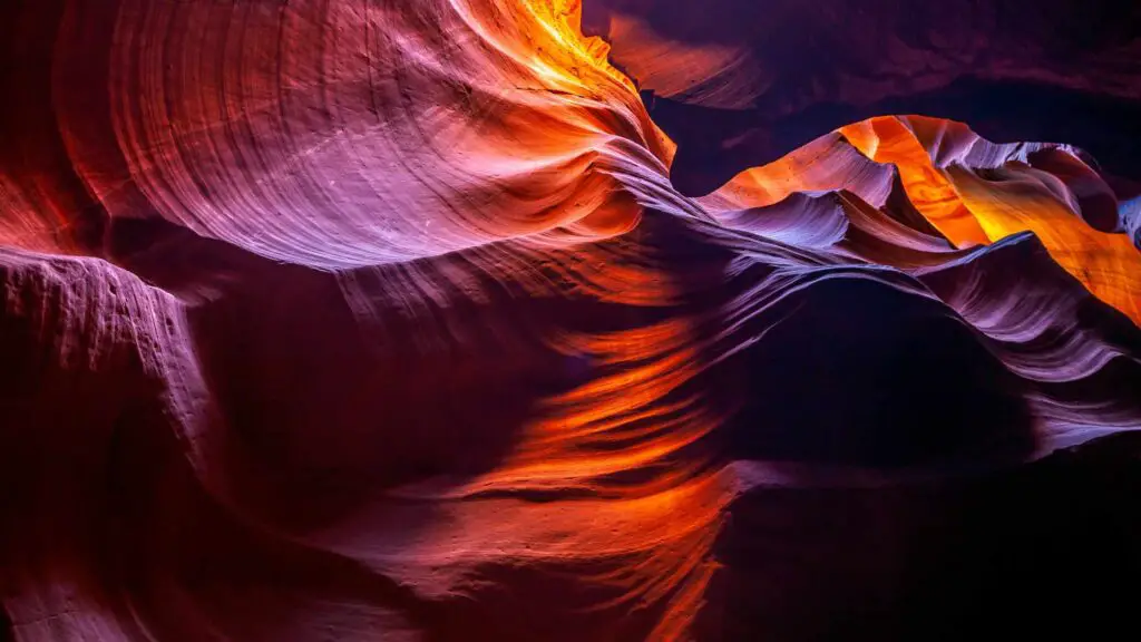 best time to go to Antelope Canyon