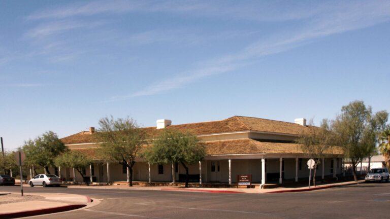 WHERE TO STAY IN SUPERIOR, AZ: BEST AREAS + HOTELS FOR EVERY BUDGET