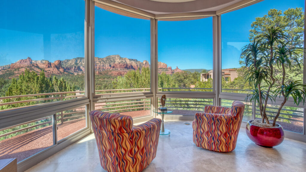Best Sedona hotels with red rock views