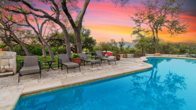 Luxury Resorts in Scottsdale: 12 Desert Stays for Families, Couples + Spa Escapes